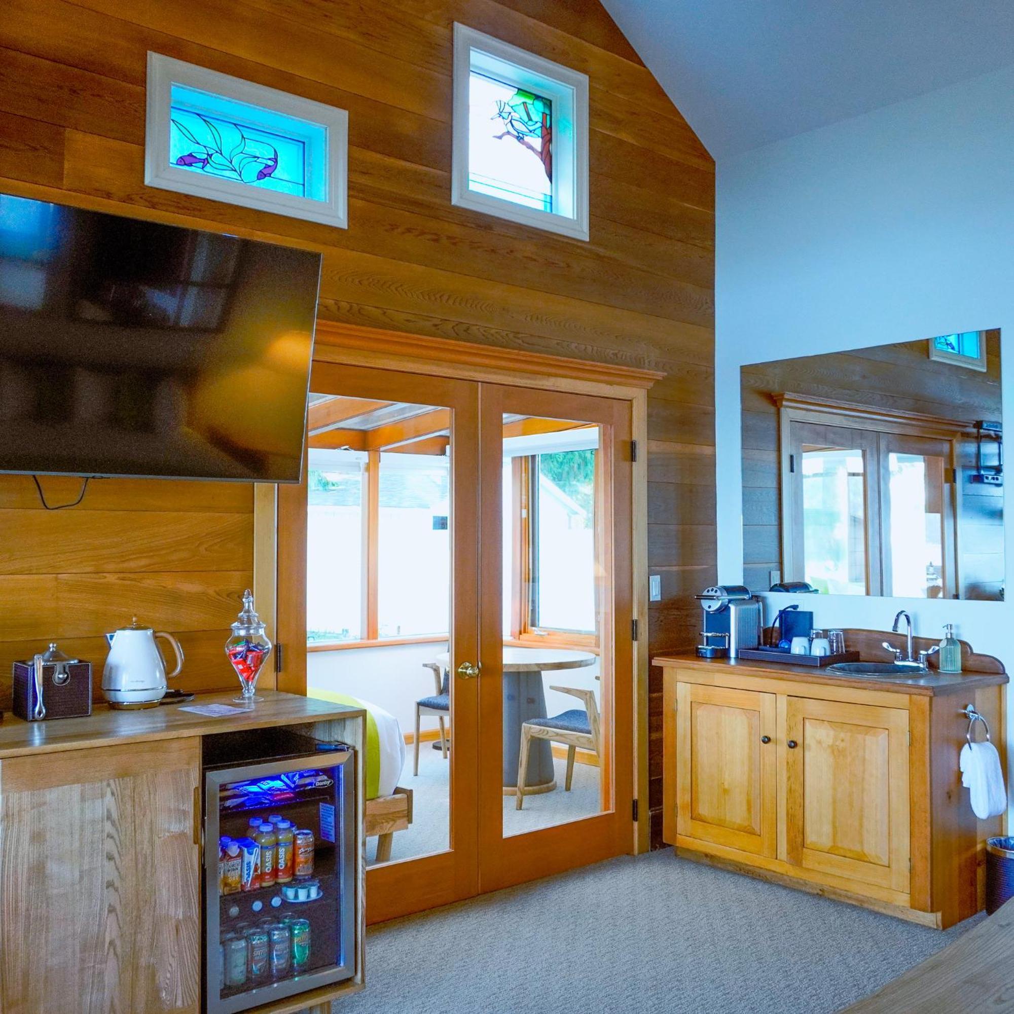 Sooke Harbour House Hotel Exterior foto