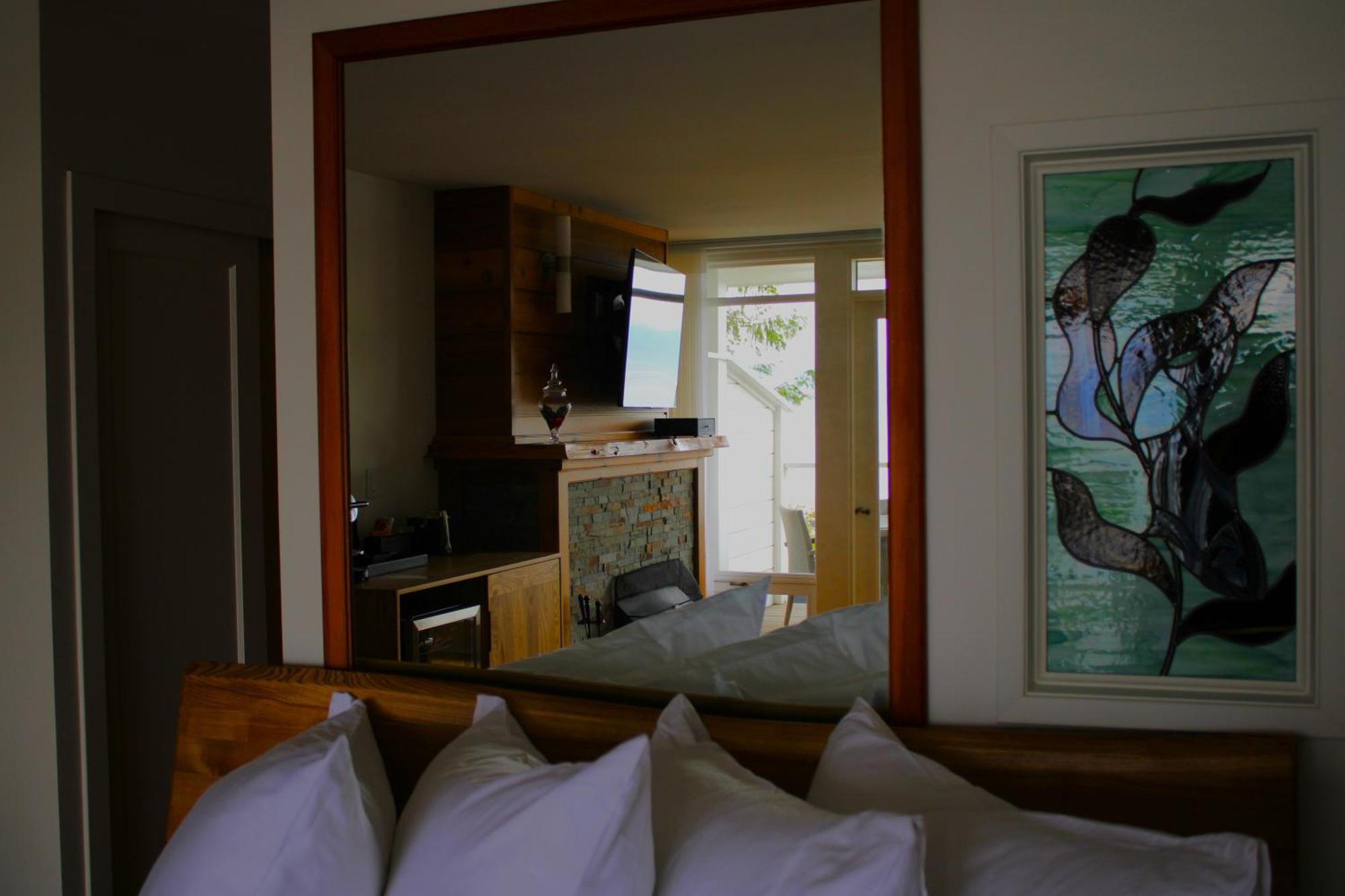 Sooke Harbour House Hotel Exterior foto