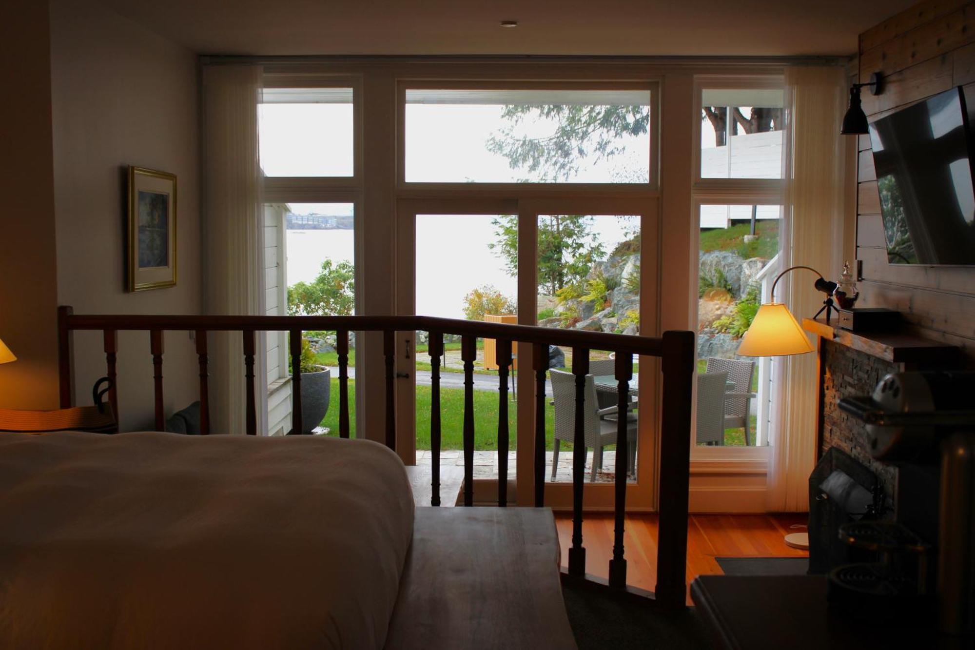 Sooke Harbour House Hotel Exterior foto