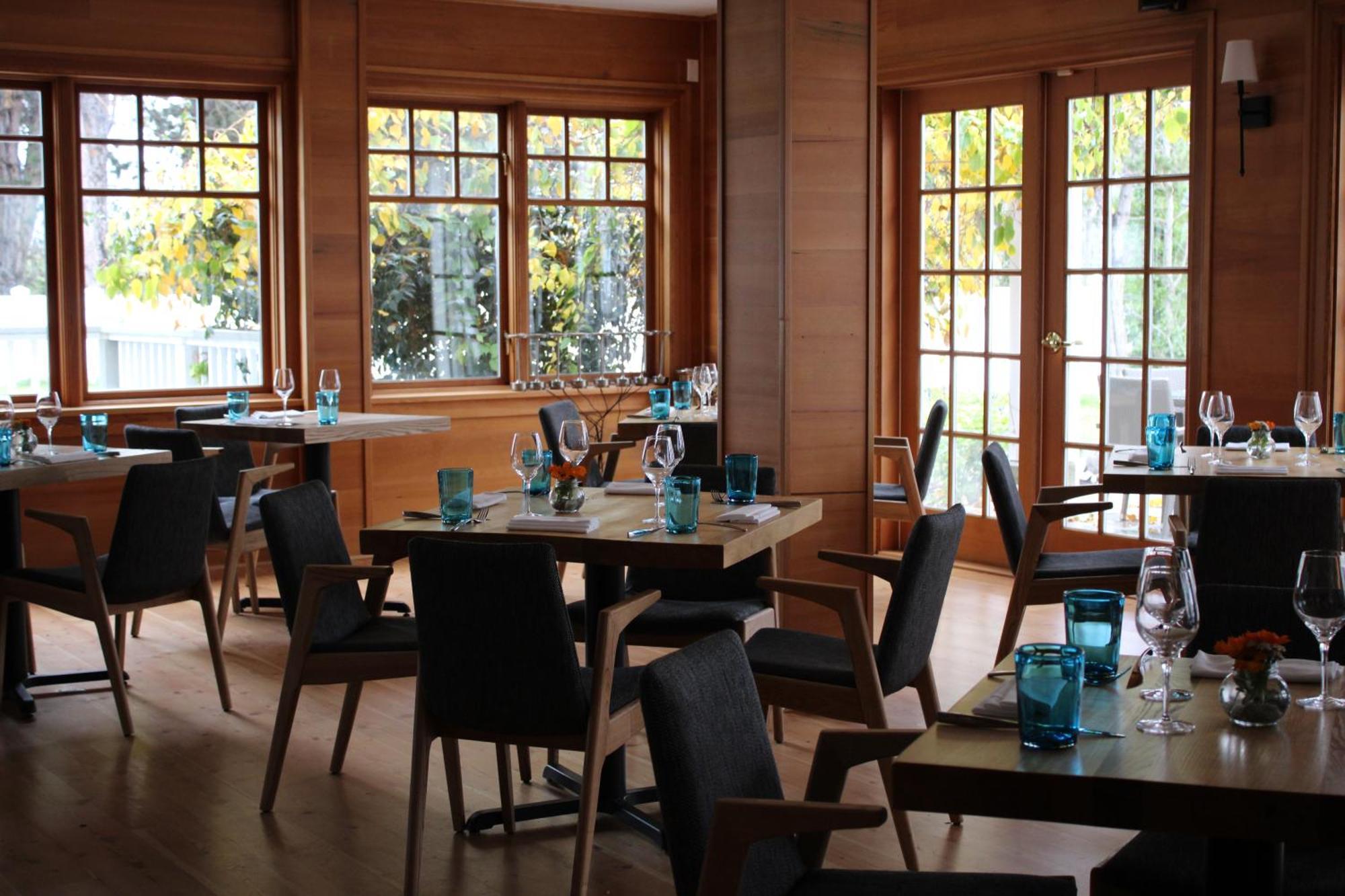 Sooke Harbour House Hotel Exterior foto